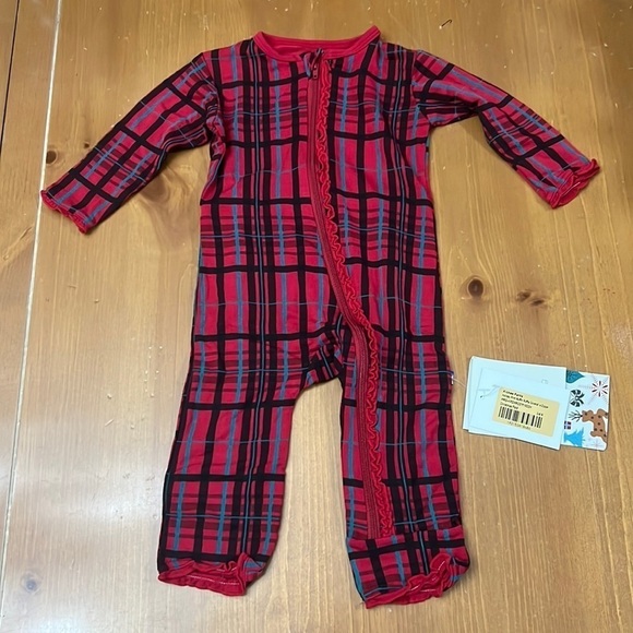 NWT Kickee Pants Holiday Print Muffin Ruffle Coverall w/zipper size 3-6M
